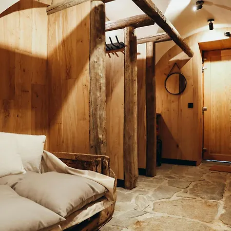 Du Cerf Fragment Chalet